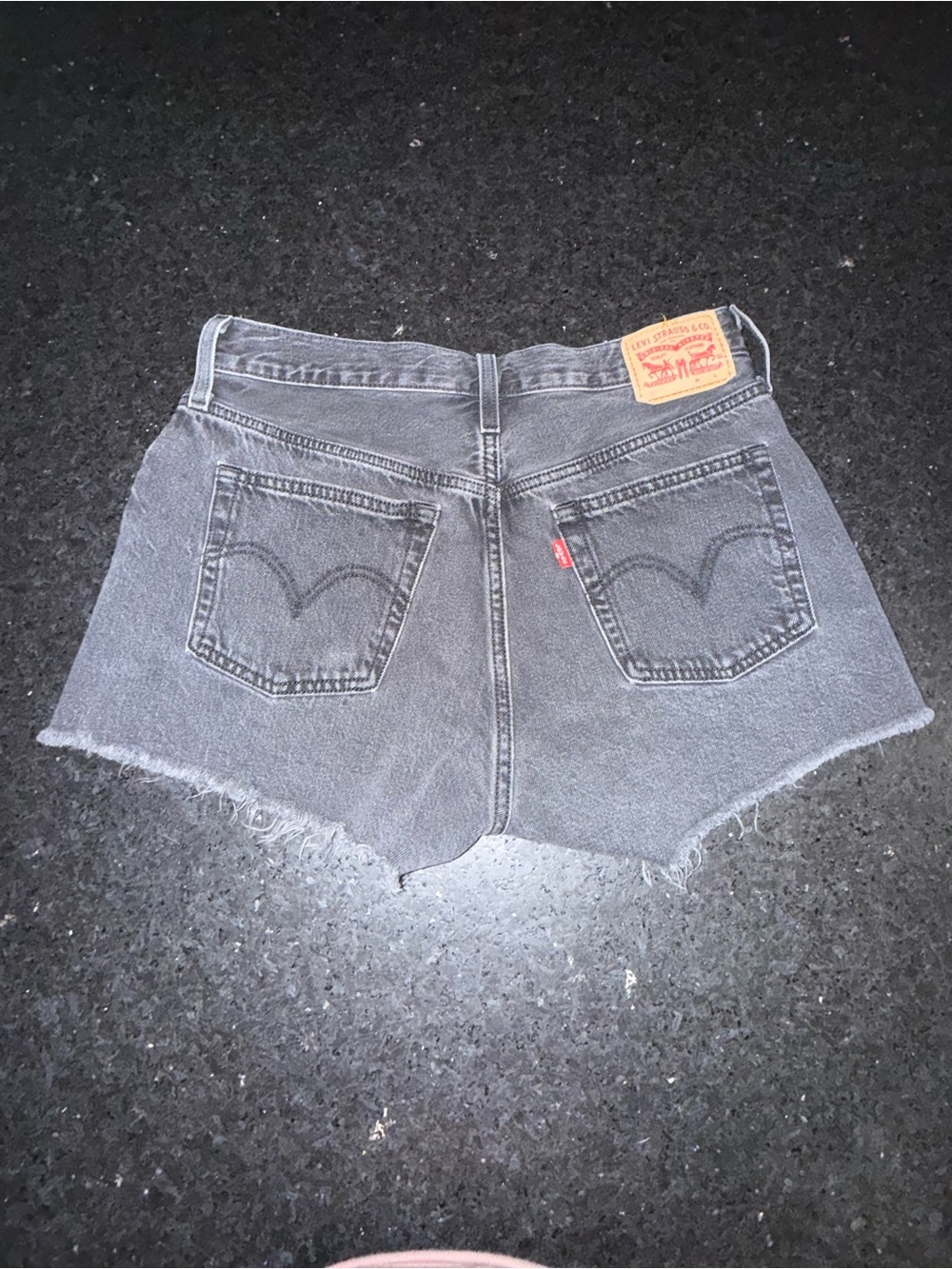 Levi's Faded Black Grey High-Rise Denim Cutoff Buttonfly Shorts SZ 28